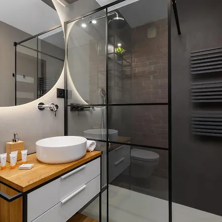 Near Expo Cracow Elegant By Renters Apartamento *